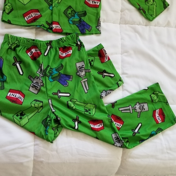 Boys Minecraft Pajama Set - Picture 3 of 9